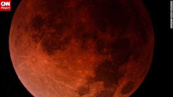 CNN's tweet photo. Did you get a glimpse of the #bloodmoon? See a time-lapse &amp; your best photos: http://t.co/74GZ92cFLy via @cnnireport http://t.co/rJkEbdJ9eQ