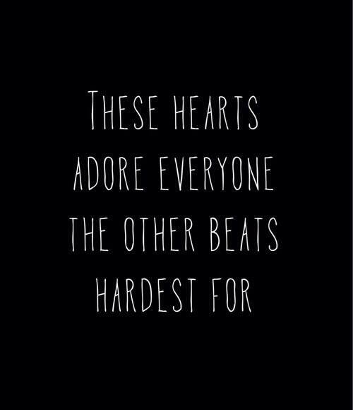 StrumTheString's tweet image. Sweater Weather - The Neighbourhood 🎶