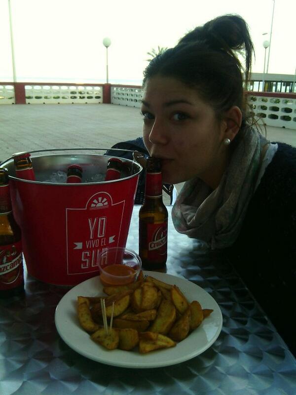 gemma93b's tweet photo. Esperant a @Fernan092  vaaaa lento! http://t.co/KCgXKbnTfF