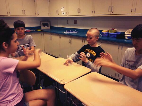 ARTSwithMrsMT's tweet image. Students help one another learn &apos;The Cups Song&apos;  #peertopeerteaching #studentengagement #CreativeArts