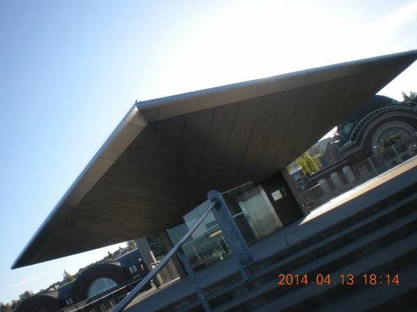 MihyePang's tweet photo. @MuseumofGlass http://t.co/jyj6Mi3hMQ