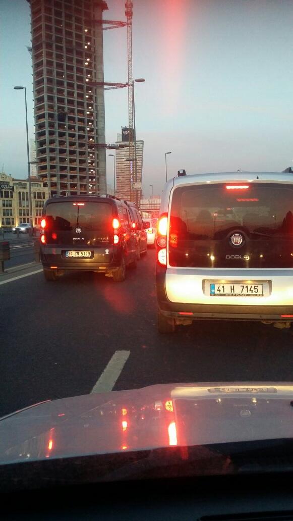 An itibari ile mecidiyekoy kopru yolu