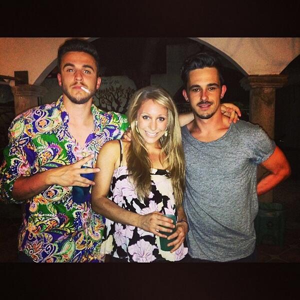 Mary_Carmona777's tweet image. #favouritegermans #somanysolutions #cocobongo #best