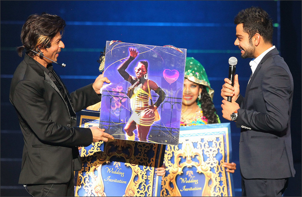 SRKCHENNAIFC's tweet photo. Shah Rukh Khan (@iamsrk) performing at the #IPL opening gala in #AbuDhabi - 18
#IPLGalaDinner #IPLGalaNight @KKRiders http://t.co/ML9uijYCip