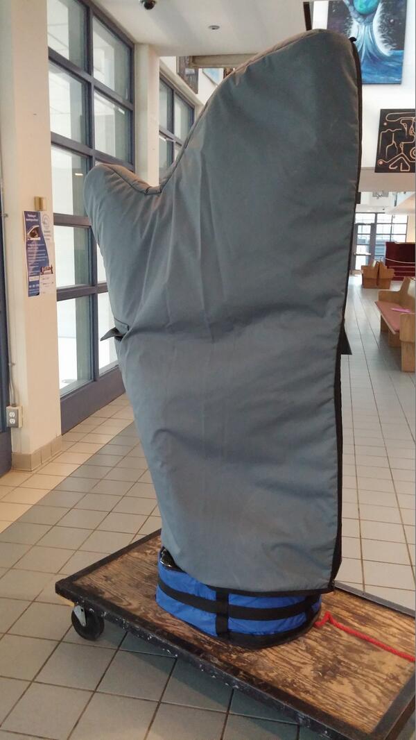 FriendsofCCAA's tweet photo. This is not a giant oven mitt!  So what is it? #cardinalcarteracademyforthearts #springconcert #ccaa http://t.co/qWlSFKeDUP