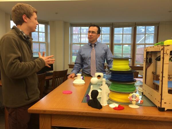 CushingAcademy's tweet photo. Fred Morlock '16 explains Cushing's 3D printing club to Headmaster @Cushing_CTorino #innovation #createin3D #imagine http://t.co/ezqKlVYCSZ