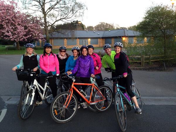 RuthLeeds's tweet photo. @RememberingOwen Penarth barrage and back, gorgeous evening for training ride #RememberingOwen http://t.co/szjWpmkTMU