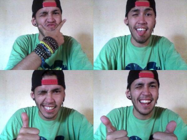 Deeniizz1's tweet image. No se porque pedo se subio la otra foto #MuchasPulseras #CaraDeNavo #UltraSmile #UnaSonrisaGarpa #webcamtoy