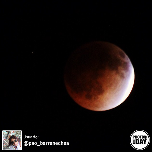 PuertoVallarta's tweet image. Hoy en nuestra #FotoDelDía: ¡Así de bella se vio la Luna durante el #PrimerEclipseDel2014 en Puerto Vallarta!