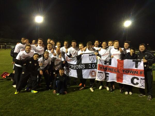 hanwelltownfc's tweet photo. Wow http://t.co/e1Kf1JZSa4