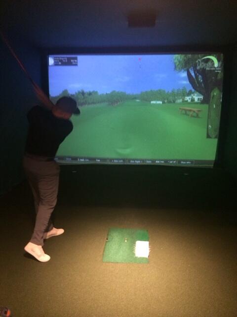 BarryEnright45's tweet photo. Day off. Why not play Augusta. Comin for you @bubbawatson #OptiGolf http://t.co/OrvIglxBOB