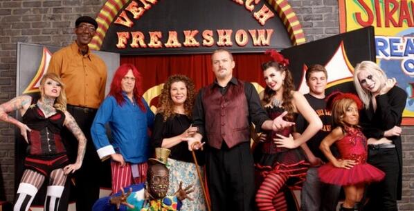 Hypable's tweet image. Stuntman lies on the edge of danger in 'Freakshow' season 2 preview (exclusive) - hypable.com/2014/04/15/fre…