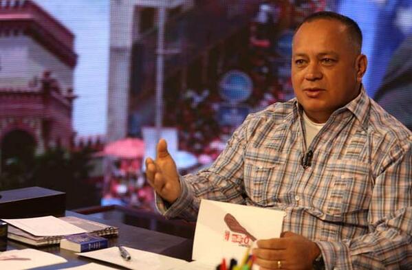 yemiimed's tweet photo. Diosdado retó a Capriles: Algún día la justicia va a llegar a ti, Capriles http://t.co/fbnU6PPZUn  http://t.co/OF93e1PHtt