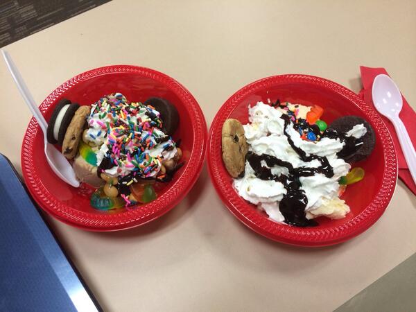 Yummmmyyyy! Don't miss out plenty of ice cream to go around!!!