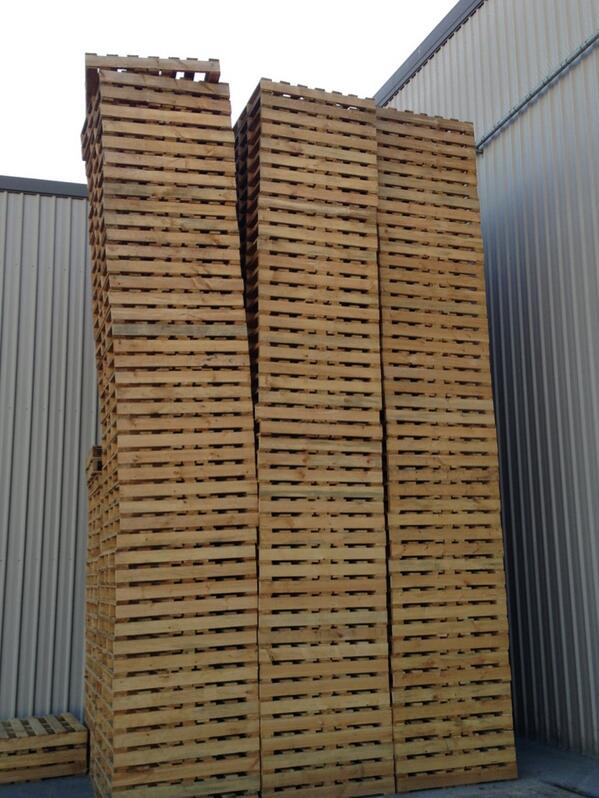 Who's for a quick game of "pallet" Jenga ?

#V14 
#WineLover