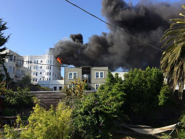 rteuscher's tweet photo. Big fire behind our house at 14th and Dolores. http://t.co/V4MZKZBaZI
