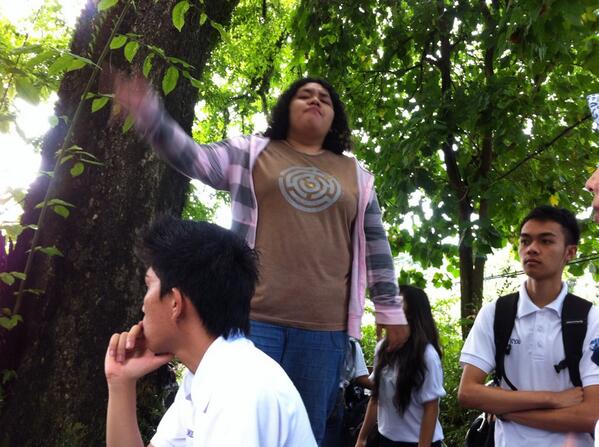Bclass13's tweet photo. Senam sumbah di pimpin oleh Chief kelas B @cracetyMS http://t.co/jOFr7Pt25X
