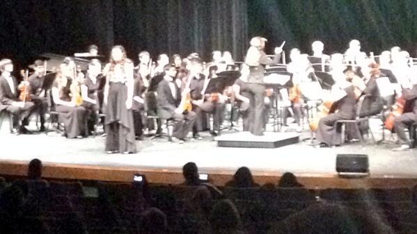 WVHSchoirs's tweet image. Yes!!! @KatieTabisz way to represent! #HauntinglyBeautiful #BlackSwan #SeniorConcerto