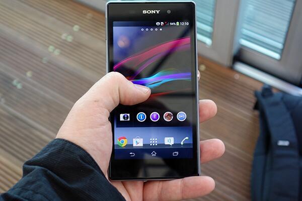 Sorteoiphones's tweet image. En 20 minutos se rifará el último Xperia-Z1 solo debes dar #RT a este tweet y seguir a @DeboSuponerQue