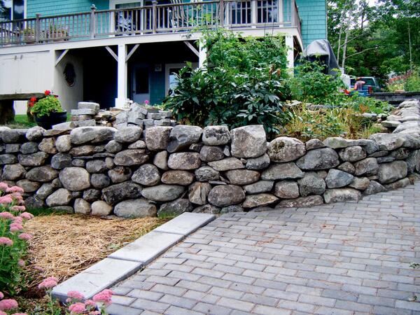 iRockLandscape's tweet photo. Check out this natural field rock retaining wall we built last year #cottageprojects #irock #naturalrock http://t.co/Bm92Ak1zUo