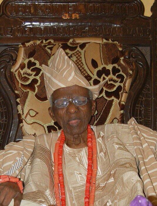 ComradeAbbaMoro's tweet photo. I wish the #OluIbadan of Ibadan many more years of sterling leadership. Happy #Centennialcelebration to our Kabiyesi http://t.co/FTzbCWuwsQ