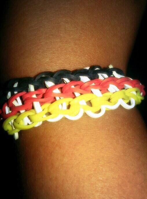 PorStephon's tweet image. Hey guys made a wonder loom today.:-) lets go Germany!!