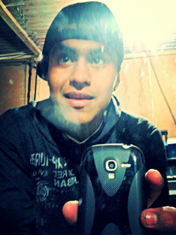 PanzhiitOh's tweet photo. #lanocheesmia #mandomifoto chan chan! .. que desmadre el programa xd exitooo http://t.co/Nf0ucBVgfI