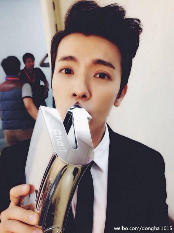 #trans <a href="/donghae861015/">Super Junior 이동해</a> weibo: thank you all !! You guys are our everything !! I love you all :) good night !