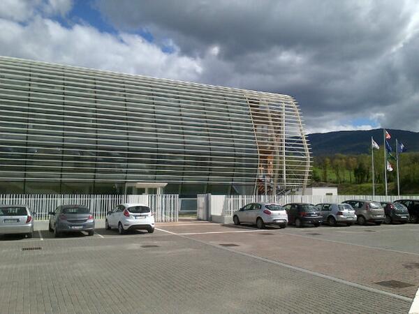 simoncox2014's tweet photo. Many thanks to Archimed Solar for letting us see the installation.#archimed http://t.co/BLjgQXWoJ0