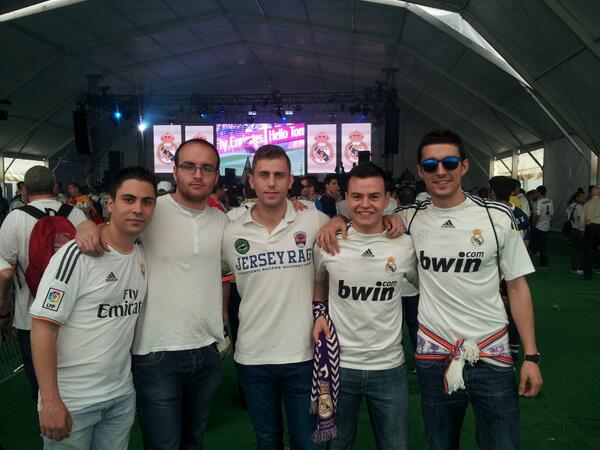 Luismasem's tweet photo. Hala Madrid!!!! @Aosma59  @Pericana93  @david_co_mo http://t.co/FmLCT0gU12