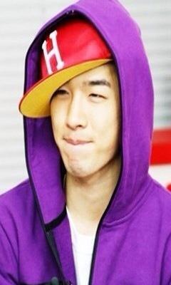 BIGBANGの人気投票！

SOLが好きな人はRTお願いします。