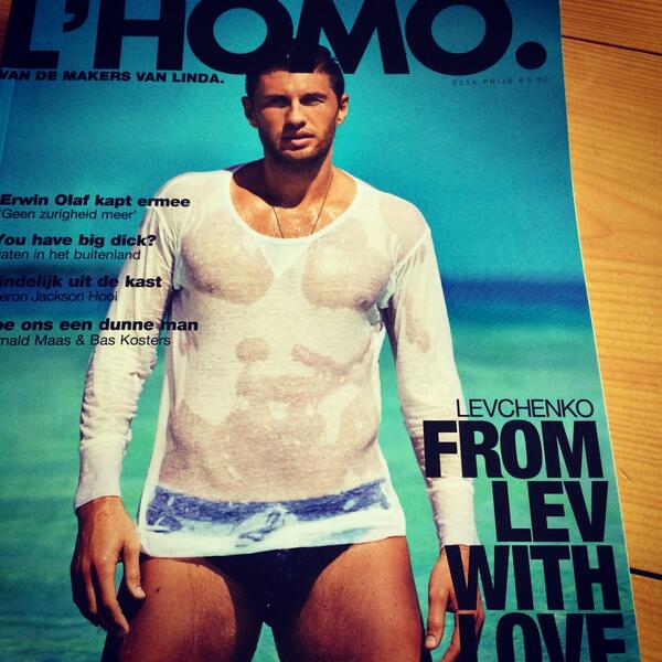 En het nieuwe covermodel van de #lhomo is... #fromlevwithlove <a href="/LINDAmagazine/">LINDAmagazine</a>