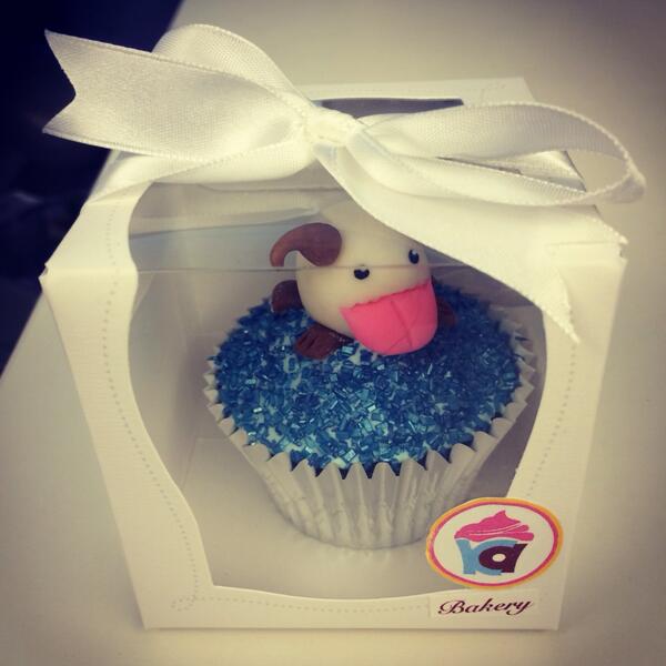 neutralground's tweet image. Poro Cupcake! #happyness