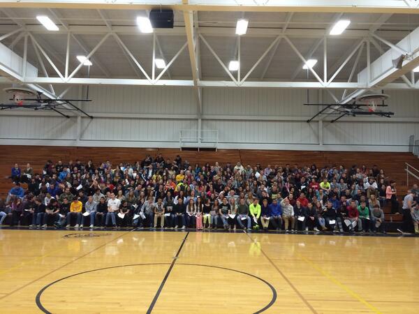 sisterwitch96's tweet photo. Best you've ever seen, class of 2014🎓 (photo creds to Lisa Palmison) http://t.co/8cvwgdJNaR