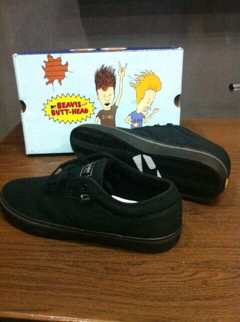 globe beavis and butthead shoes