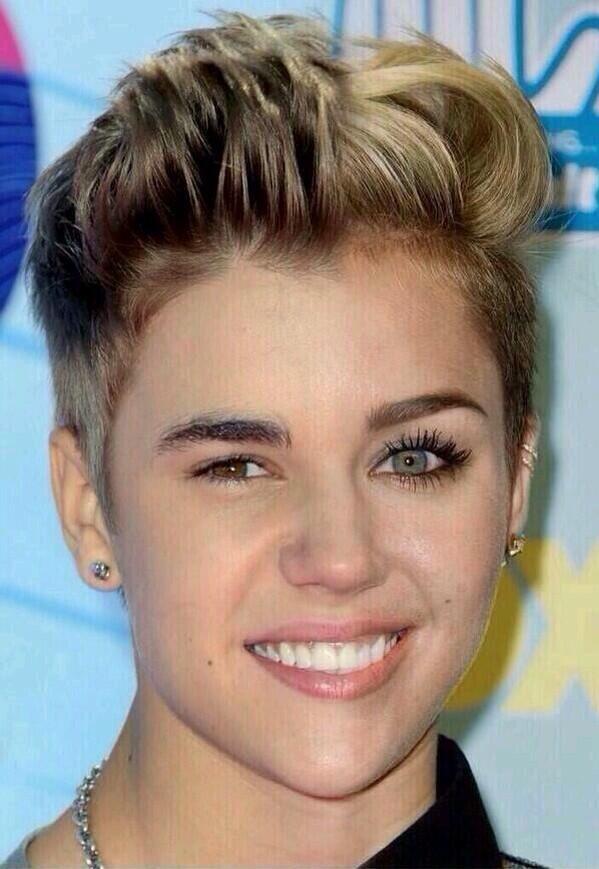 Incroyableillus's tweet image. Cette ressemblance me perturbe ..