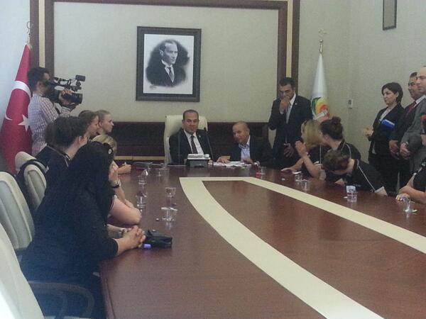 Almanya Tekerlekli Sandalye Basketbol Kadın A Milli Takımı Ziyarette bulunarak tarafıma tebriklerini sundu.