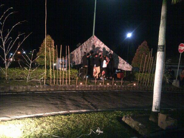 Oval_ladang's tweet photo. Closing party http://t.co/NP5jiZZT03