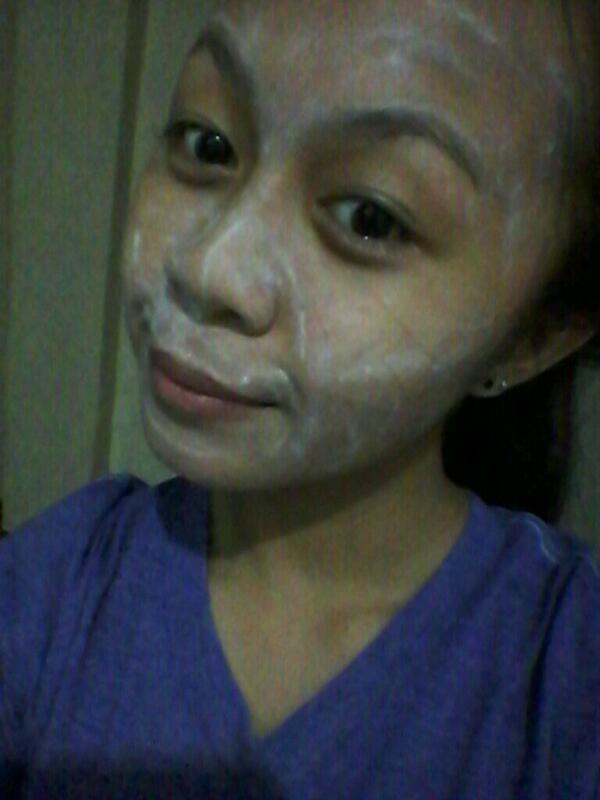 Gelilaaaiii's tweet image. I can barely smile. #lol #proactivesolution