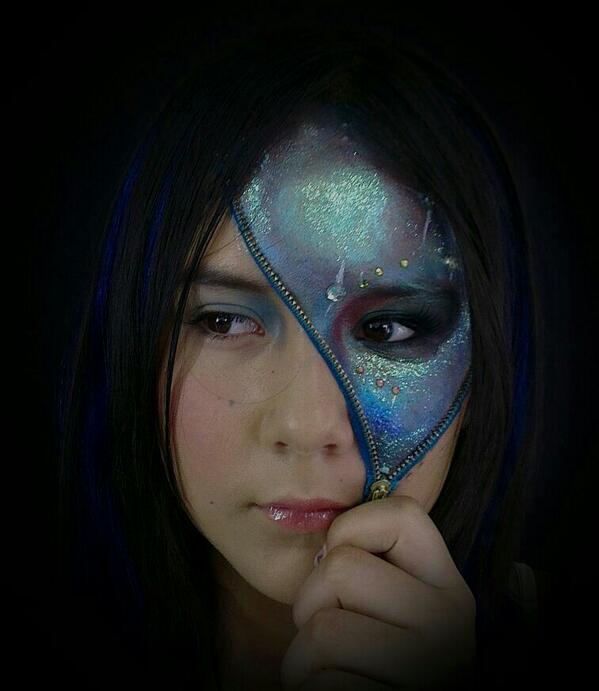 Lizzypimpas's tweet photo. All the powers in the universe are already ours, it is we who have put our hands before our eyes and cry that is dark http://t.co/lploGpTZNr