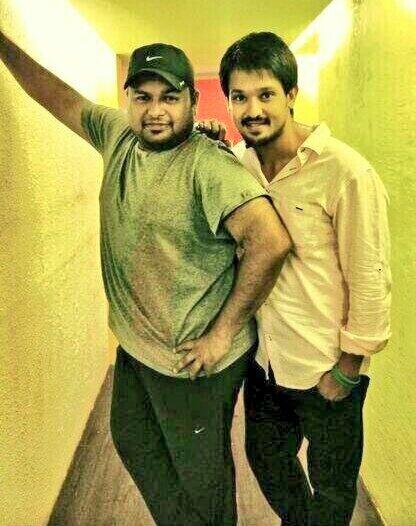 Nakkhul_Jaidev's tweet image. 💃@MusicThaman rocked it in #Vallinam, hooked on  #boochade #racegurram, Now I can't wait 4 #TN1A. Love u lots da.