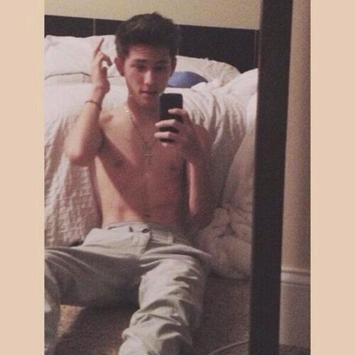 #selfie coz im shirtless