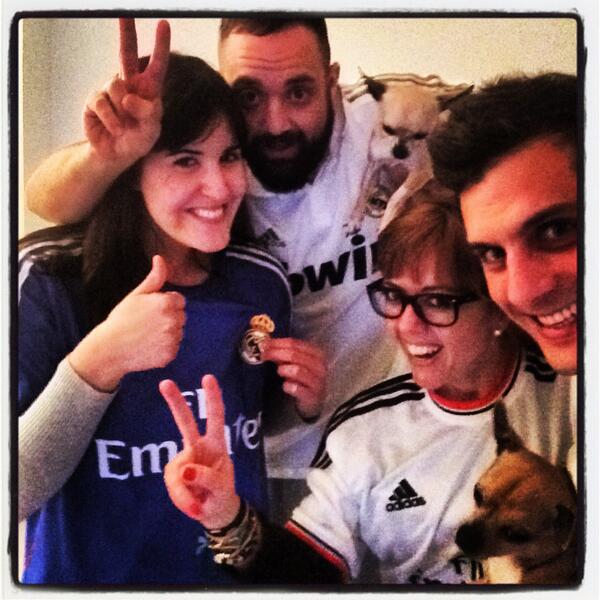 SohomBrk's tweet photo. Cómo no te voy a querer?? #menudatemporadaladelbarça #HalaMadrid #CopaDelRey http://t.co/gXnNosDS8r