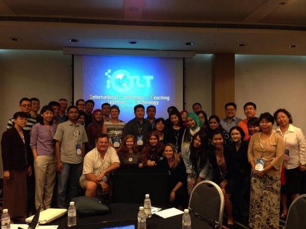 CarissaKopecky's tweet photo. We had a great time meeting educators from all over the world at @iCTLT_Singapore last week! #edsg #iCTLT2014 http://t.co/acmodHjJYh