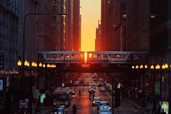 ChiMemes's tweet photo. Chicago sunset 😍😍 http://t.co/mfQDrC91Lc