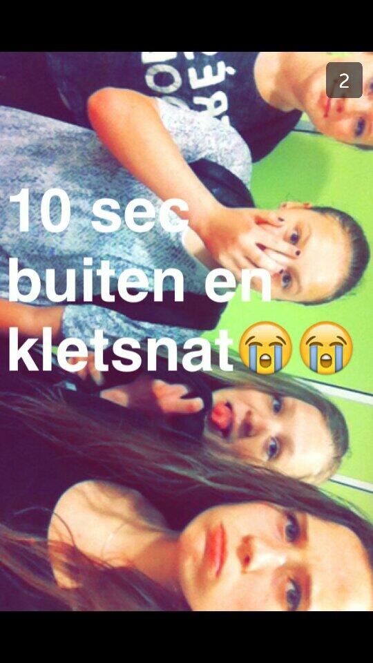 MarindeVanDiss's tweet photo. met skatjes lekker natgeregend ☔ @demimulder_ http://t.co/6sy9L60OPw
