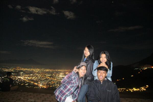 ndiAndi_'s tweet photo. Wkwk http://t.co/WaRgjajF4V