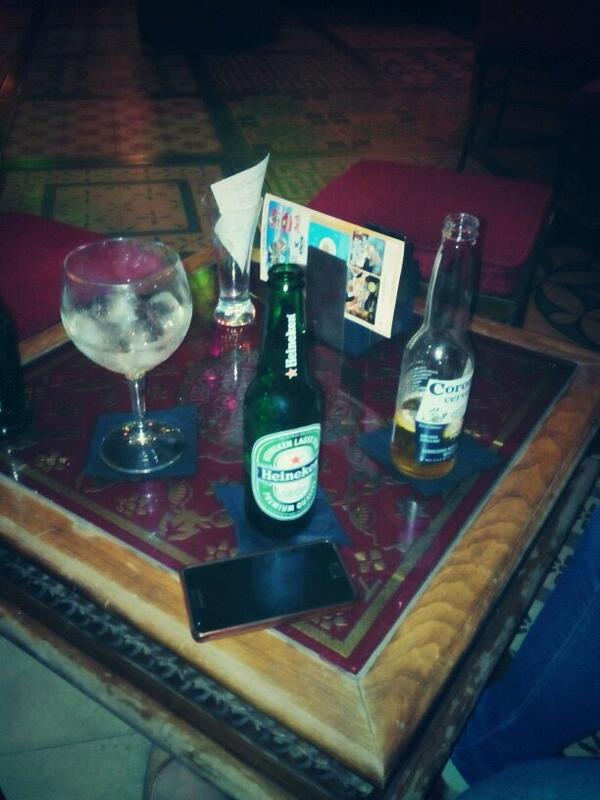 BichejoELC's tweet photo. En Mandala Mojacar con @luciernaga_B  y con mi madre http://t.co/rxbUfga494