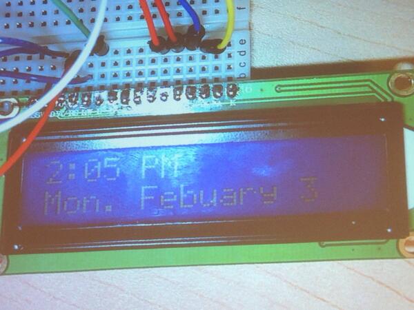 rossbigelow's tweet image. #Arduino alarm clock with wireless temperature sensor. #COMP1045