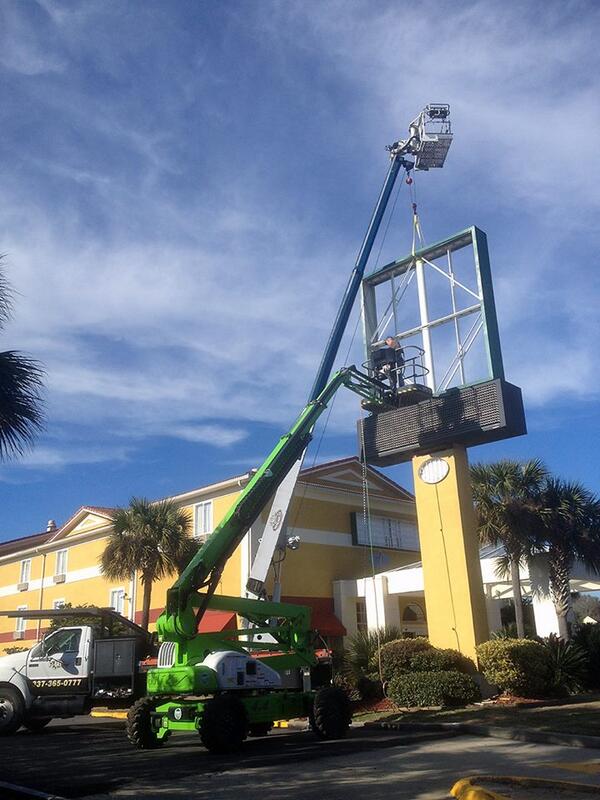 BassCustomSigns's tweet image. Our crew installing a LED sign at lafayette's local Best Western hotel.
